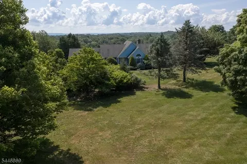 131 Holland Rd, Wantage, NJ 07461