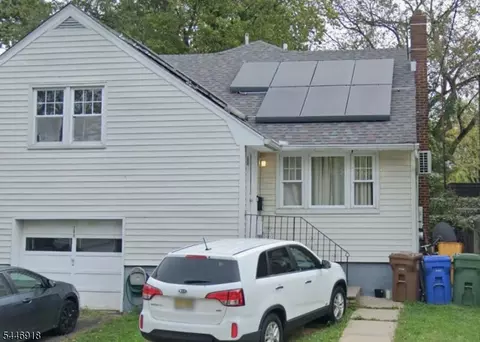 208 E Price St, Linden, NJ 07036