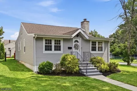 127 Minnehaha Blvd, Lake Hiawatha, NJ 07034