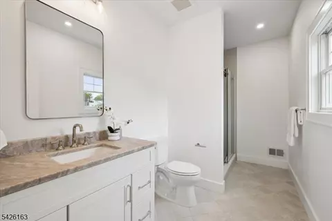 Bath - 34 Crestview Ave, Madison, NJ 07940 photo 1 of 9