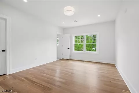 Bedroom - 34 Crestview Ave, Madison, NJ 07940 photo 5 of 5