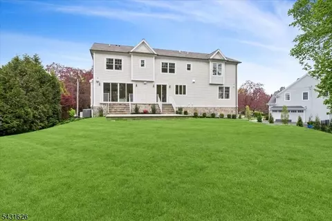 Exterior - 34 Crestview Ave, Madison, NJ 07940 photo 3 of 3