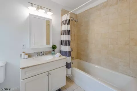 53 Maple Ave, Berkeley Heights, NJ 07922 photo 23
