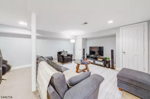 53 Maple Ave, Berkeley Heights, NJ 07922 photo 26