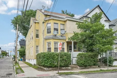 174 Jasper St, Paterson, NJ 07522