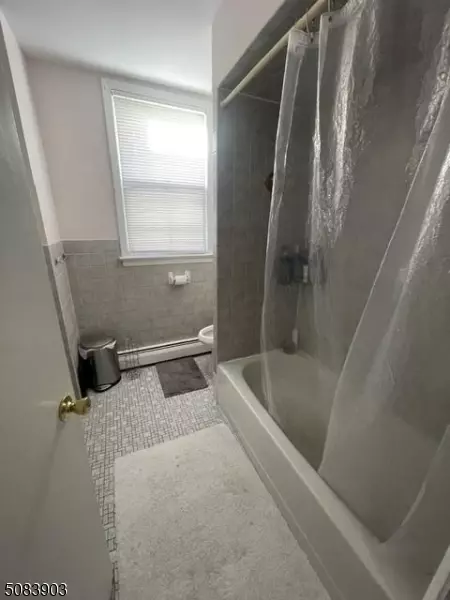 Bath - 98 Devon Ter, Kearny, NJ 07032 photo 1 of 3