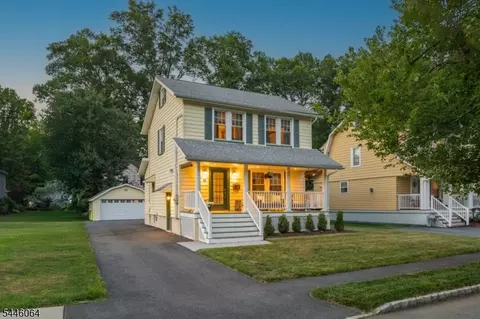 20 Lincoln Ave, Livingston, NJ 07039