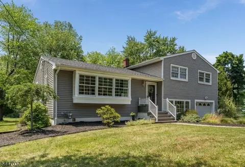 526 Gregory Ave, Bridgewater, NJ 08807