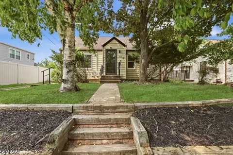 808 Tompkins Ave, South Plainfield, NJ 07080