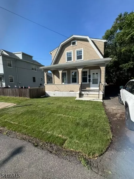 289 Hathaway St, Wallington, NJ 07057