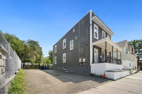 60 Welland Ave, Irvington, NJ 07111