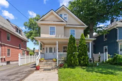 135 Morse Pl, Englewood, NJ 07631