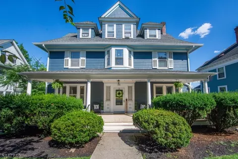 11 N Mountain Ave, Montclair, NJ 07042
