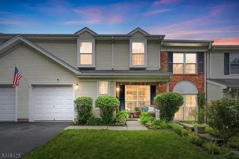 220 Learnington Way, Somerset, NJ 08873