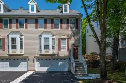 20 Bobolink Ct, Wayne, NJ 07470