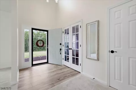 Entry Way - 163 Bryans Rd, Hampton, NJ 08827 photo 1 of 6