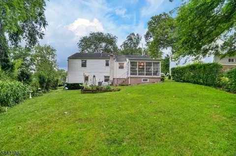 Exterior - 72 Lyons Pl, Springfield, NJ 07081 photo 2 of 2