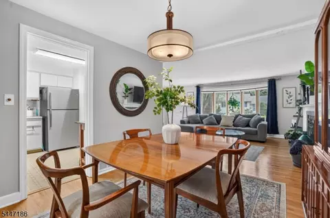 Dining - 72 Lyons Pl, Springfield, NJ 07081 photo 1 of 1