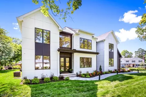 11 Florham Ave, Florham Park, NJ 07932
