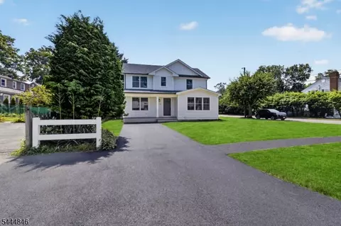 2240 Evergreen Ave, Scotch Plains, NJ 07076
