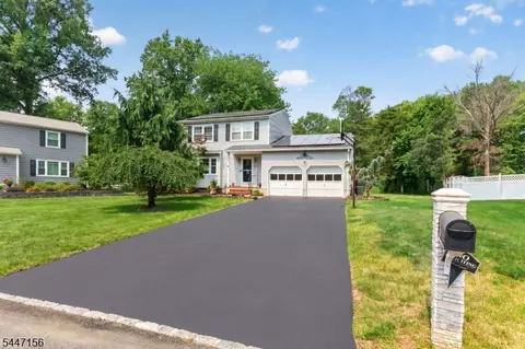238 Sutphin Ln, Hillsborough, NJ 08844