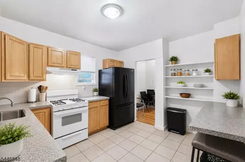 17 Highland Ter, Irvington, NJ 07111