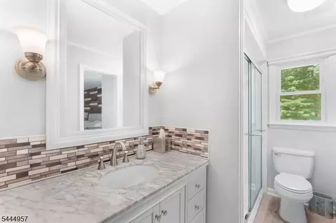 Bath - 18 Smith Rd, Wantage, NJ 07461 photo 1 of 2