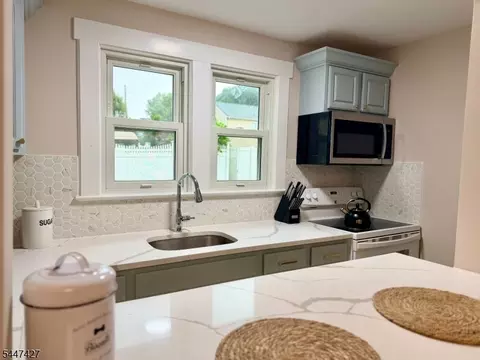 41 Hillside Ave, Dover, NJ 07801 photo 9
