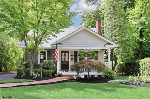14 Sterling Pl, Glen Rock, NJ 07452