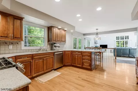 Kitchen - 4 Peter Dr, Hackettstown, NJ 07840 photo 1 of 3