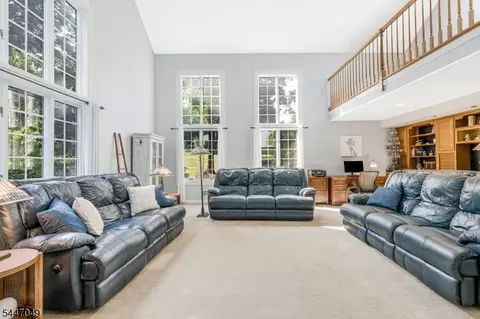 4 Peter Dr, Hackettstown, NJ 07840 photo 18