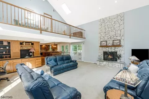4 Peter Dr, Hackettstown, NJ 07840 photo 22