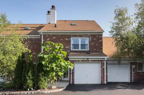 16 Yarmouth Ct, Scotch Plains, NJ 07076