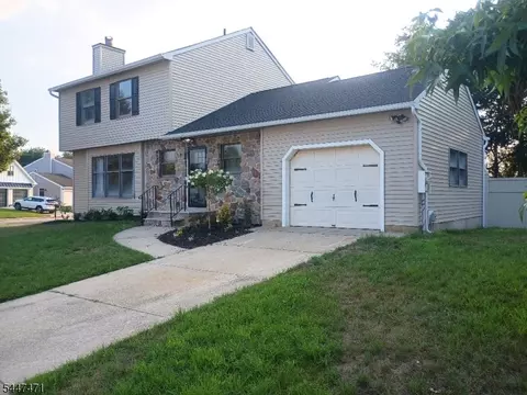 2 Boothbay Dr, Cape May, NJ 08204