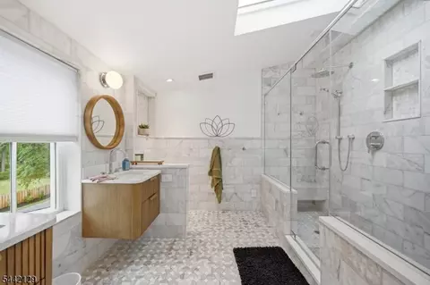 Bath - 54 E Main St, Mendham, NJ 07945 photo 2 of 5
