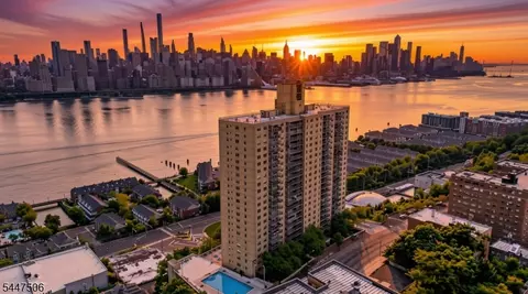 6600 Kennedy Blvd E #23J, West New York, NJ 07093