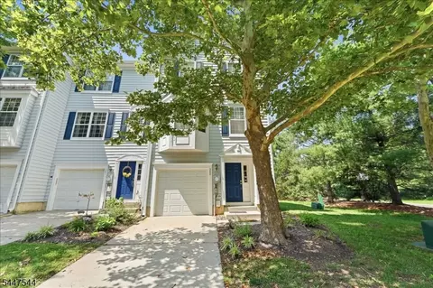 240 William Livingston Ct, Princeton, NJ 08540