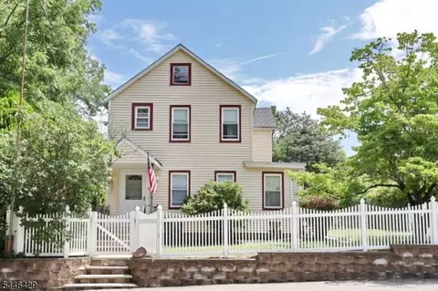24 New St, Butler, NJ 07405