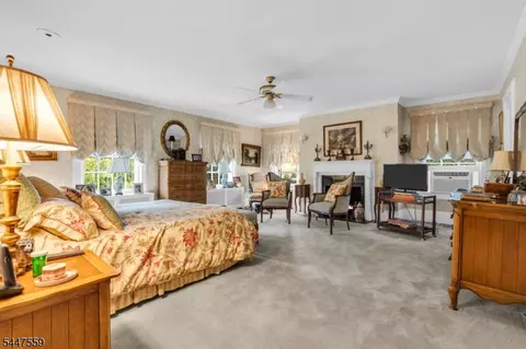 Bedroom - 932 Cedar Brook Rd, Plainfield, NJ 07060 photo 1 of 6