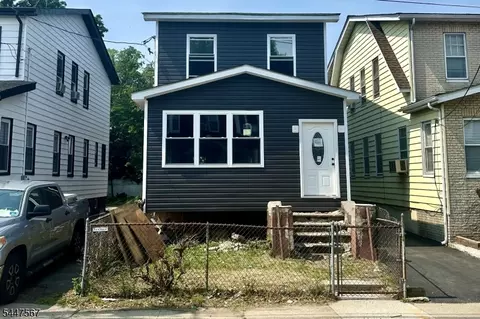 90 Paine Ave, Irvington, NJ 07111