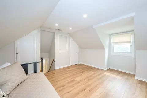34 Devonshire Rd, Cedar Grove, NJ 07009 photo 14