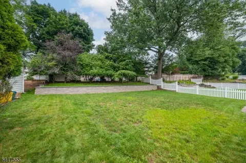 34 Devonshire Rd, Cedar Grove, NJ 07009 photo 17