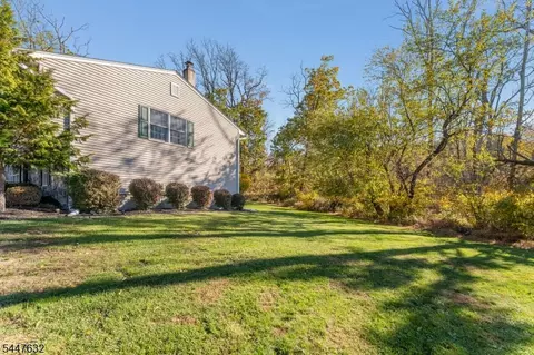 Exterior - 36 Mackenzie Rd, Hampton, NJ 08827 photo 4 of 10