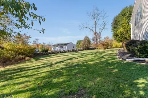 Exterior - 36 Mackenzie Rd, Hampton, NJ 08827 photo 5 of 10
