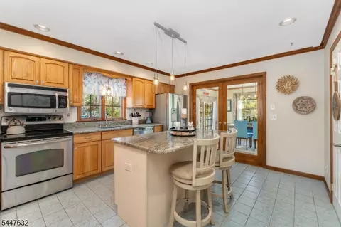 Kitchen - 36 Mackenzie Rd, Hampton, NJ 08827 photo 2 of 2