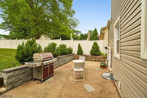 Exterior - 74 Meisel Ave, Springfield, NJ 07081 photo 6 of 8