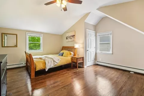 Bedroom - 74 Meisel Ave, Springfield, NJ 07081 photo 2 of 7