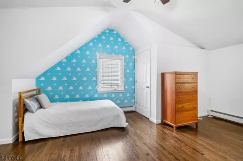 Bedroom - 74 Meisel Ave, Springfield, NJ 07081 photo 4 of 7