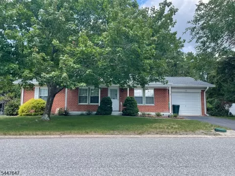 38 Constitution Blvd, Manchester Township, NJ 08759