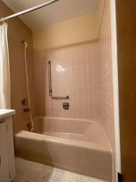 Bath - 38 Constitution Blvd, Manchester Township, NJ 08759 photo 2 of 3